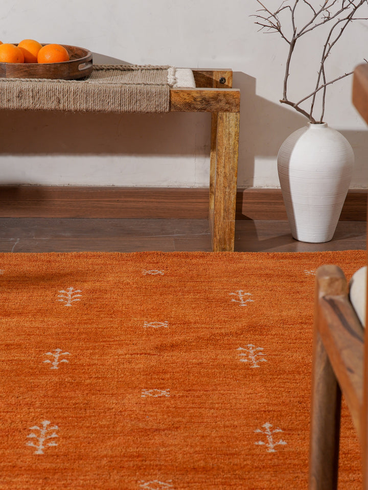 Hand-Knotted Wool Contemporary Rug – Minimal Motif Design