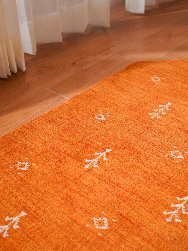 Hand-Knotted Wool Contemporary Rug – Minimal Motif Design