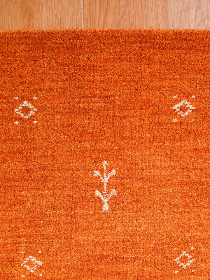 Hand-Knotted Wool Contemporary Rug – Minimal Motif Design
