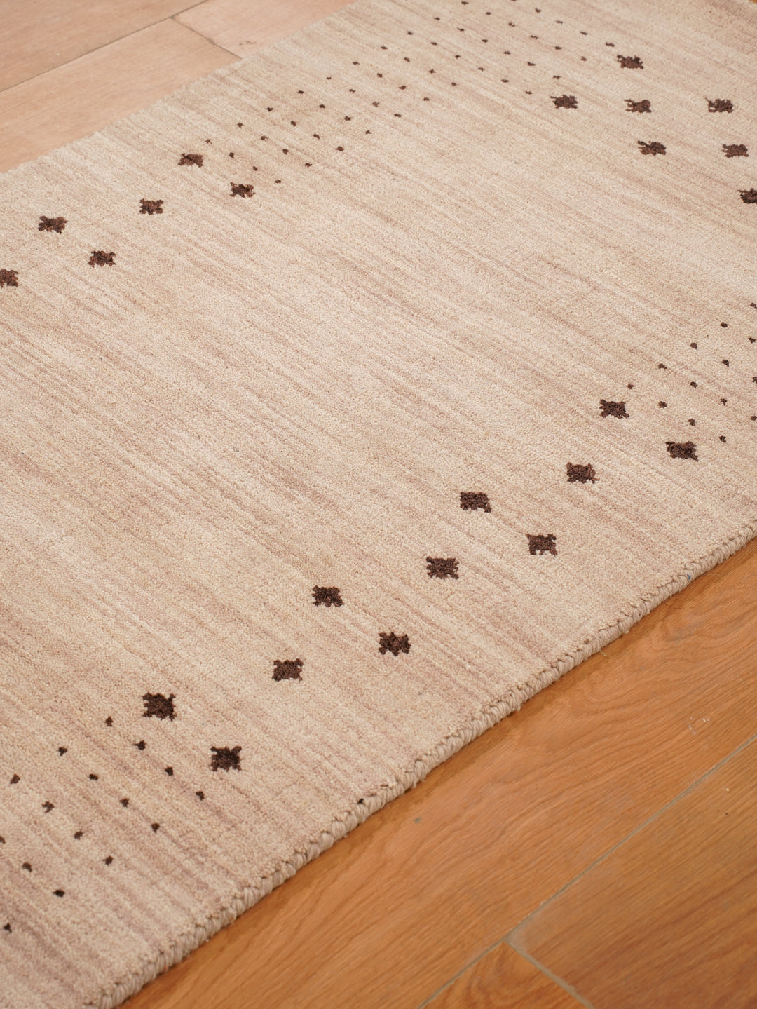 Contemporary Hand Knotted Wool Rug with Minimalist Border Design