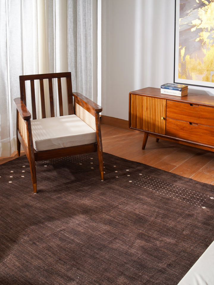 Contemporary Hand Knotted Wool Rug with Minimalist Border Design