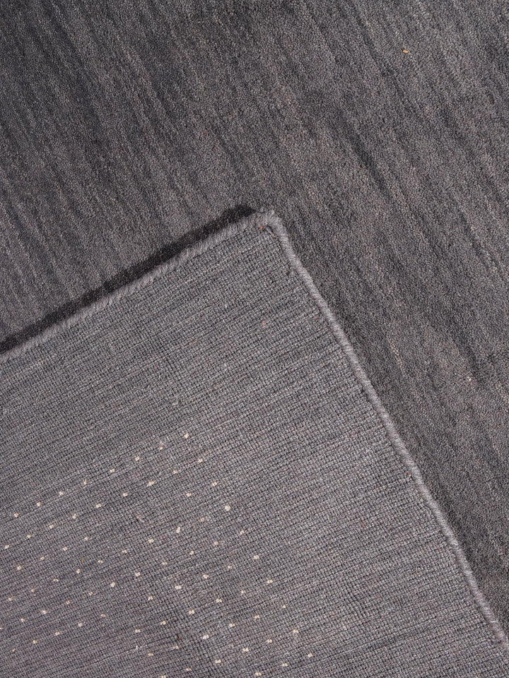 Contemporary Hand Knotted Wool Rug with Minimalist Border Design