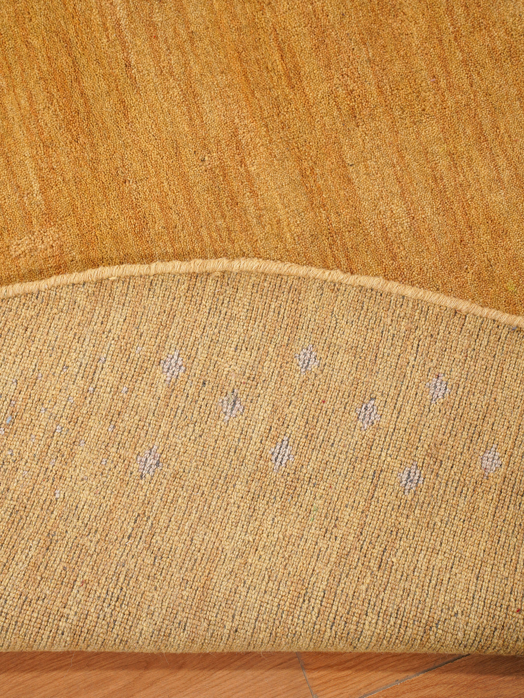 Contemporary Hand Knotted Wool Rug with Minimalist Border Design