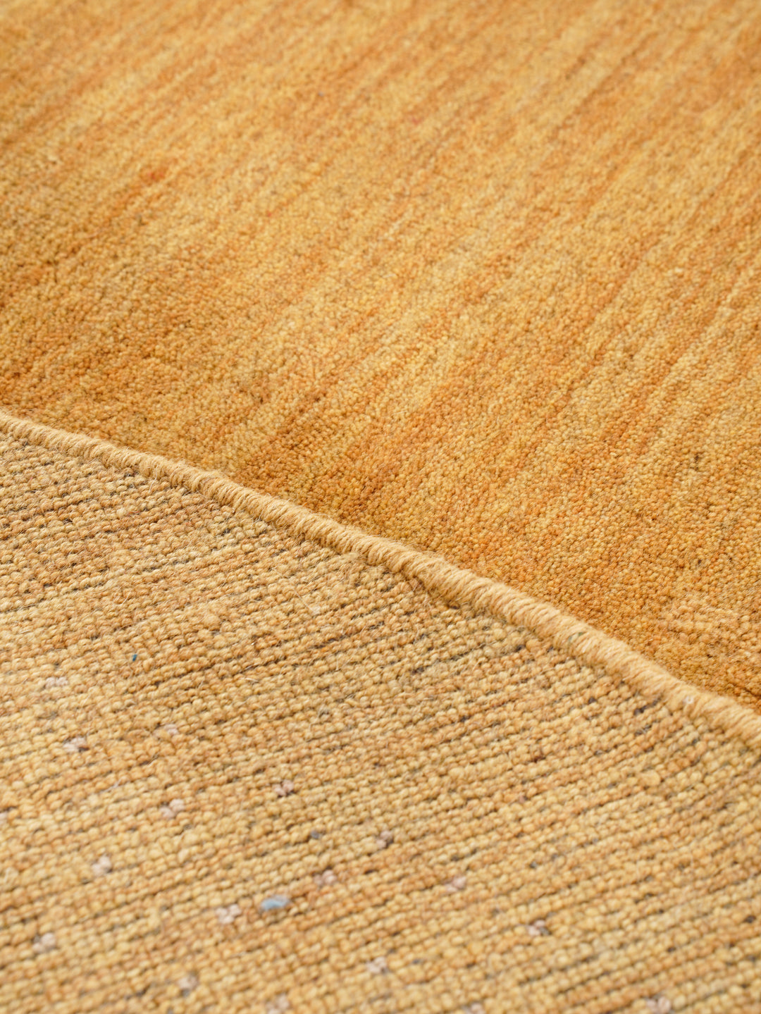 Contemporary Hand Knotted Wool Rug with Minimalist Border Design