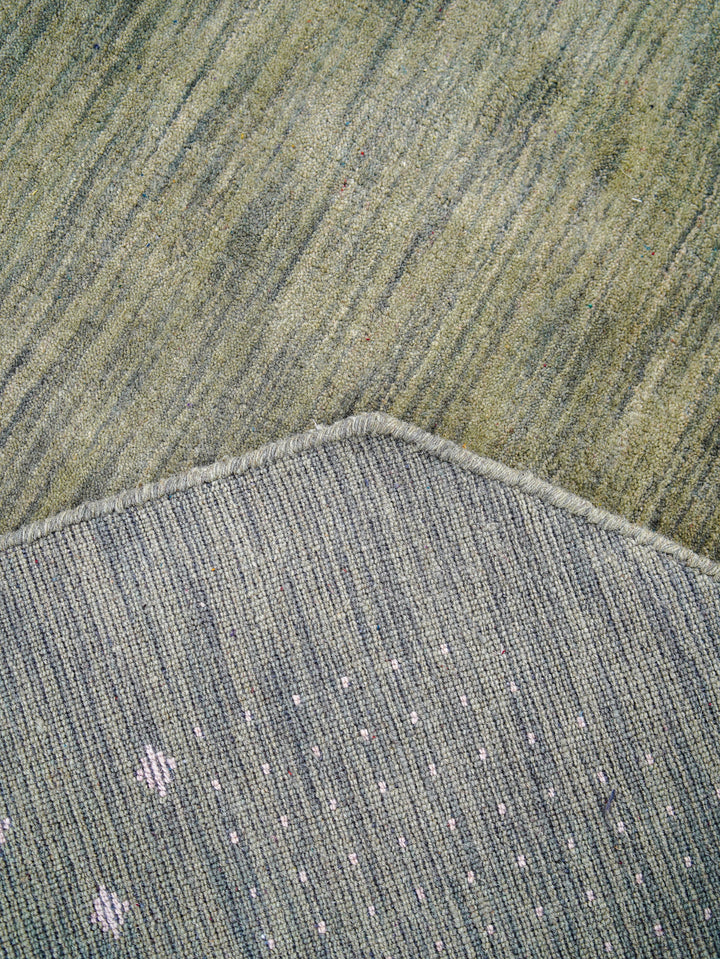 Contemporary Hand Knotted Wool Rug with Minimalist Border Design