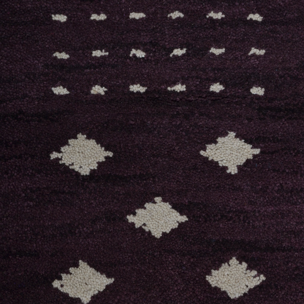 Contemporary Hand Knotted Wool Rug with Minimalist Border Design