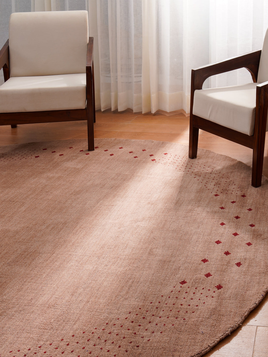 Contemporary Hand Knotted Wool Rug with Minimalist Border Design