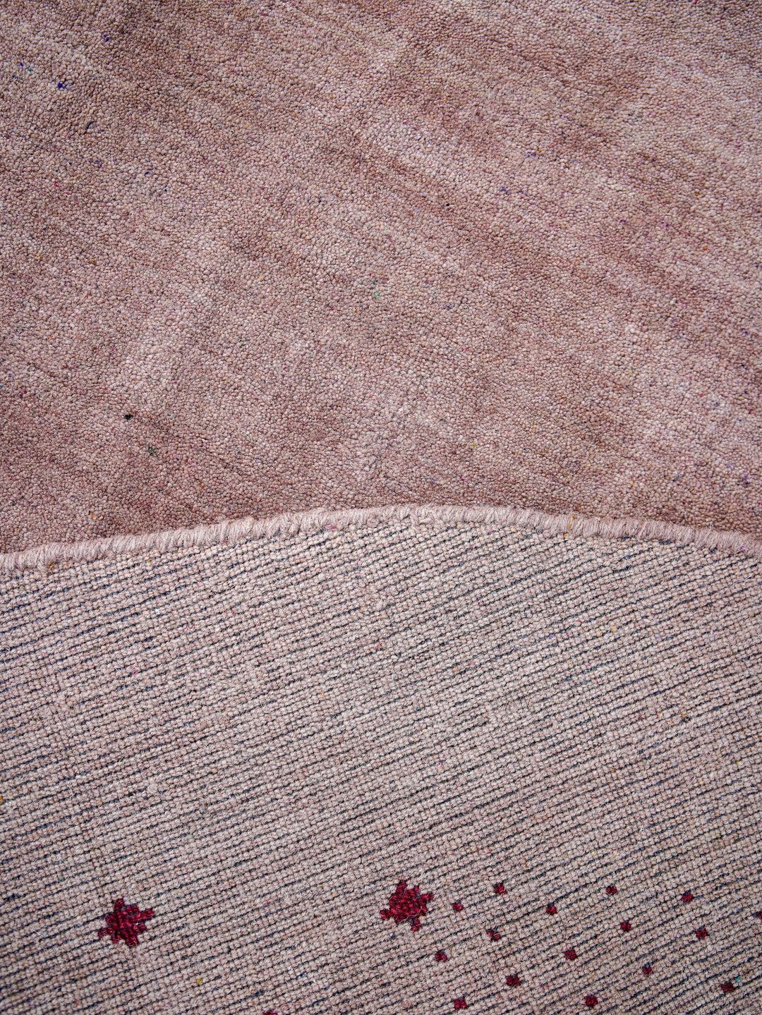 Contemporary Hand Knotted Wool Rug with Minimalist Border Design