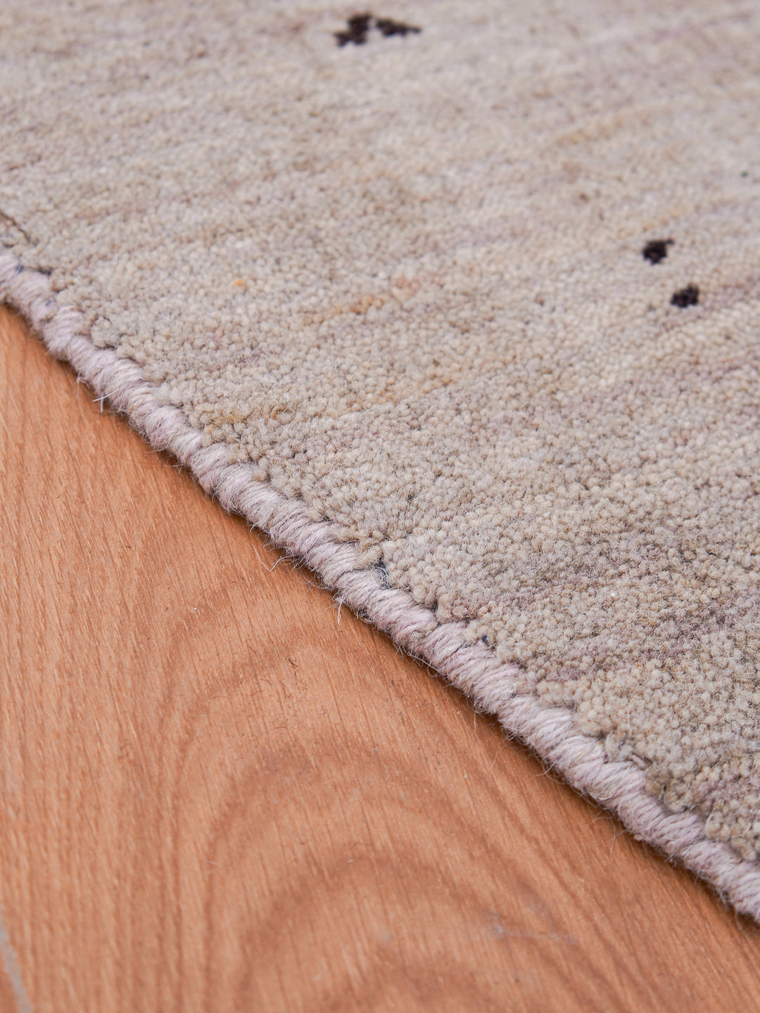 Handmade Wool Rug – Minimalist Patterned Style
