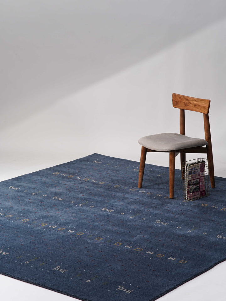 Handmade Wool Rug – Minimalist Patterned Style