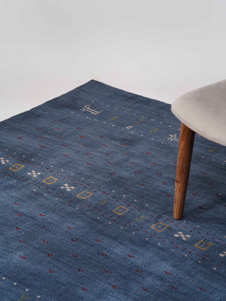 Handmade Wool Rug – Minimalist Patterned Style