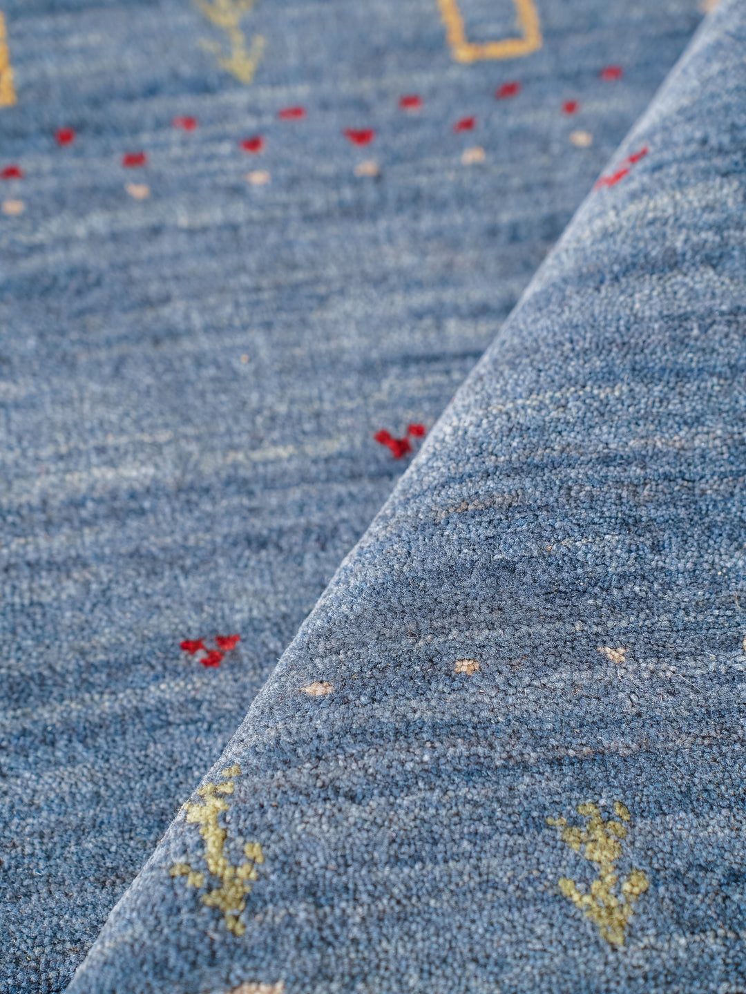 Handmade Wool Rug – Minimalist Patterned Style