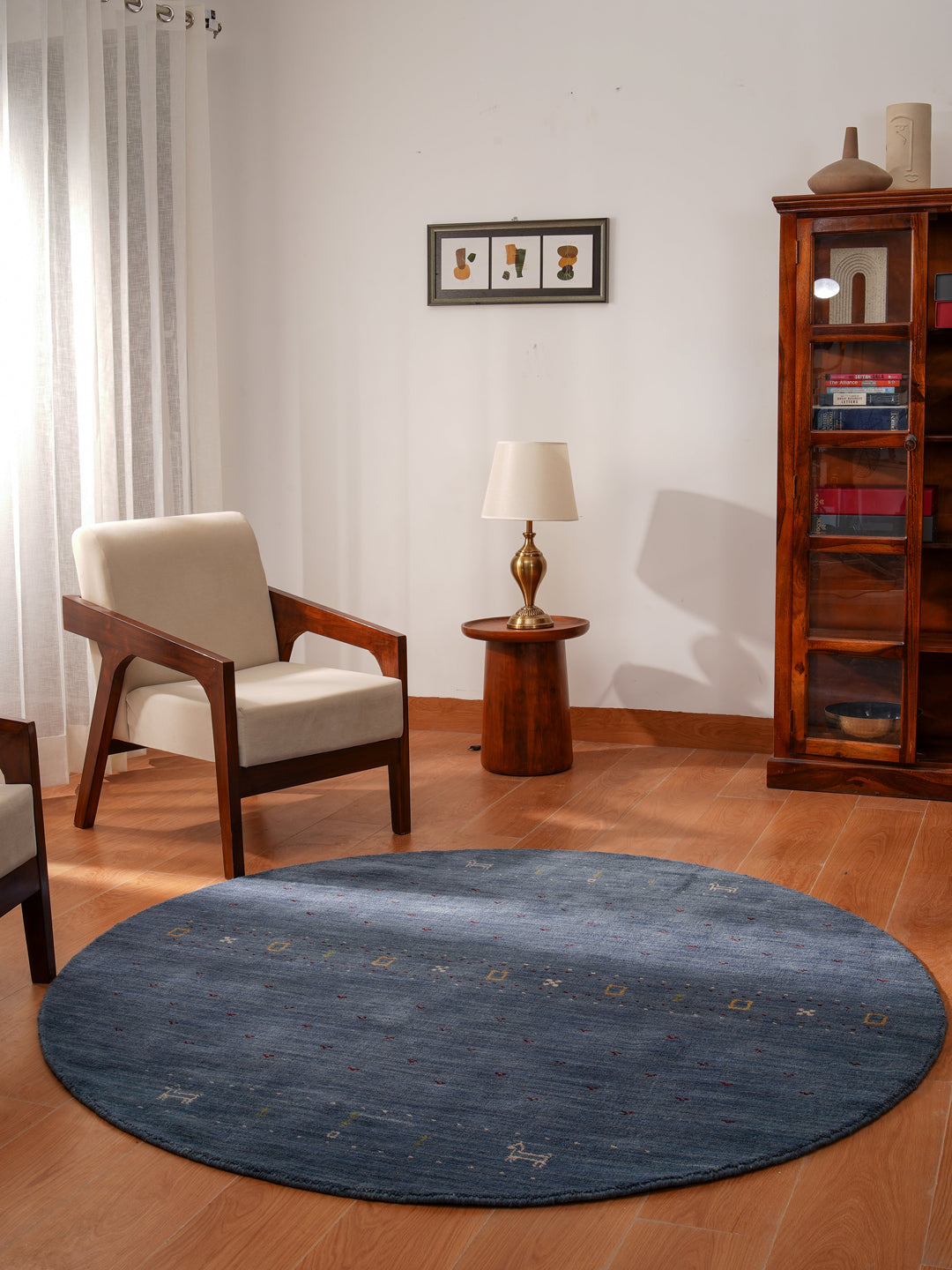 Handmade Wool Rug – Minimalist Patterned Style