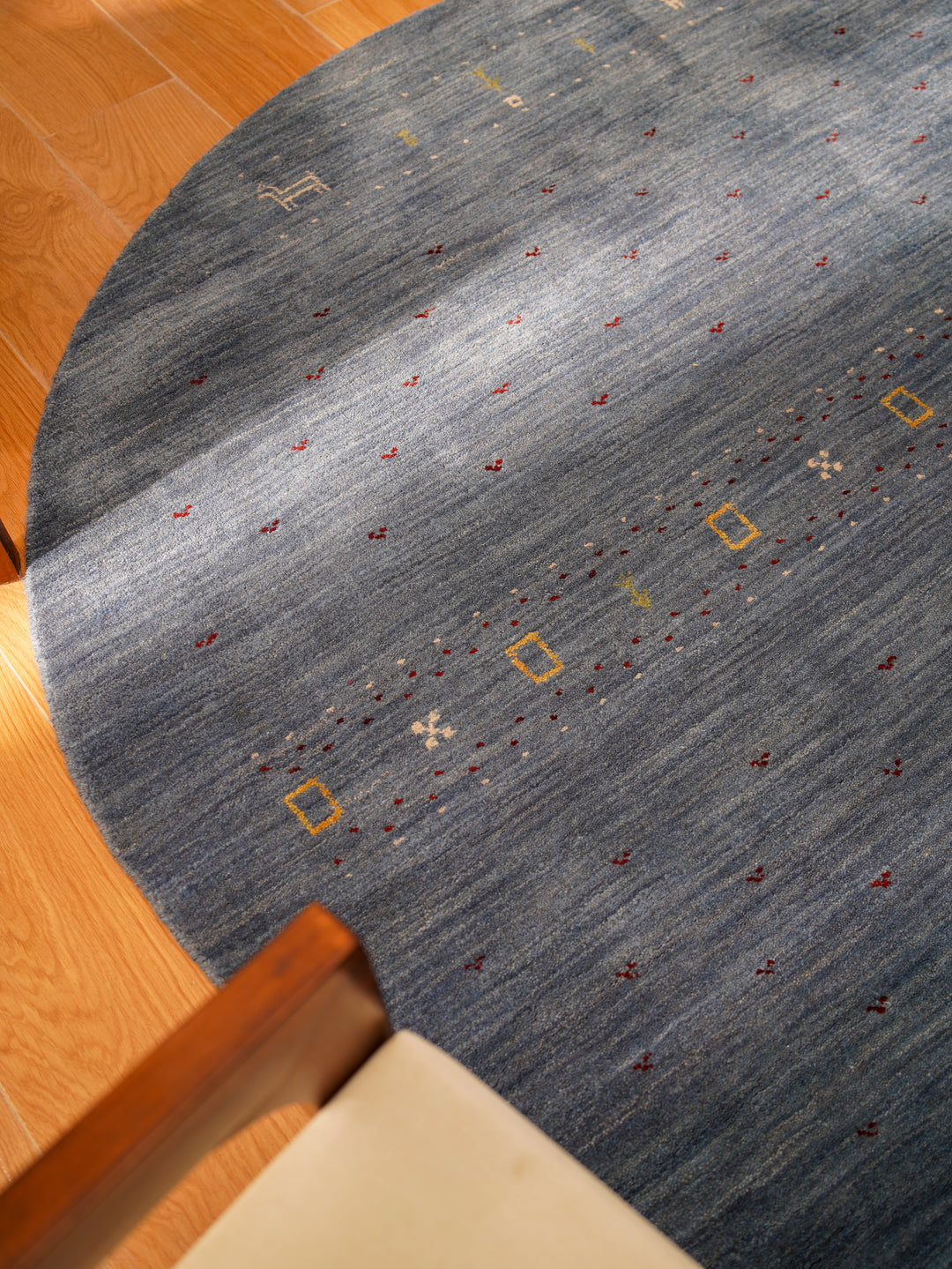 Handmade Wool Rug – Minimalist Patterned Style