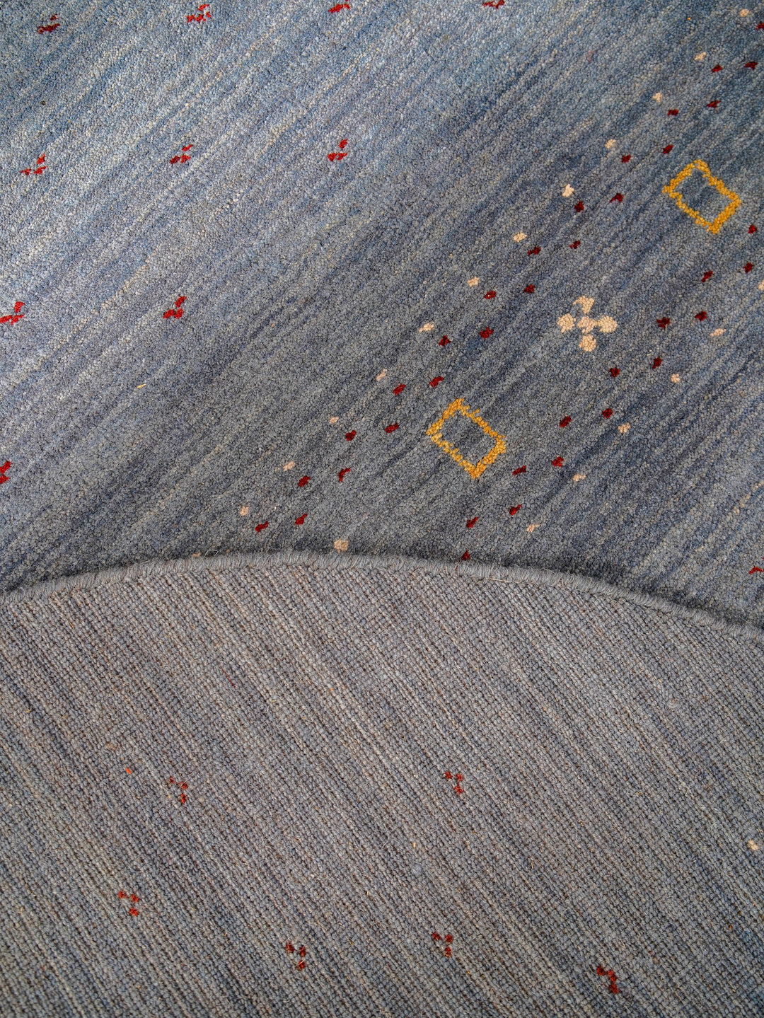 Handmade Wool Rug – Minimalist Patterned Style