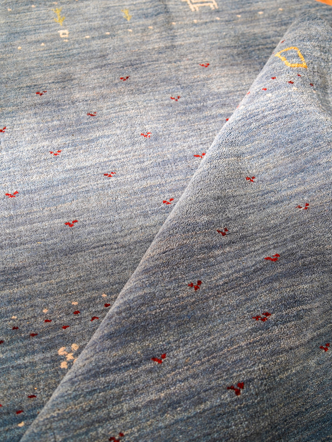 Handmade Wool Rug – Minimalist Patterned Style