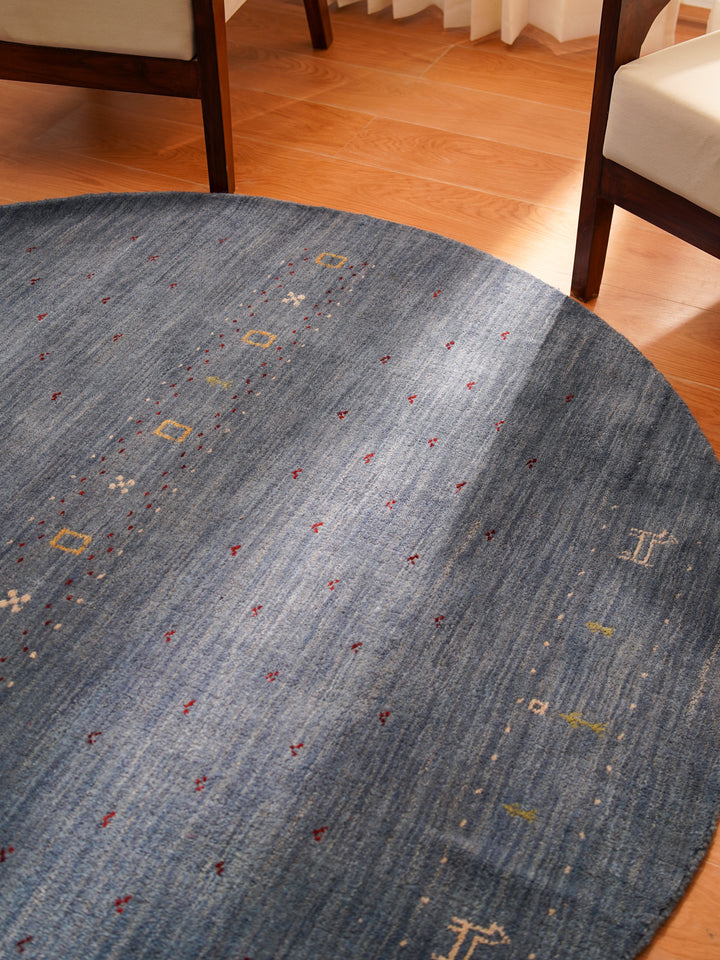 Handmade Wool Rug – Minimalist Patterned Style