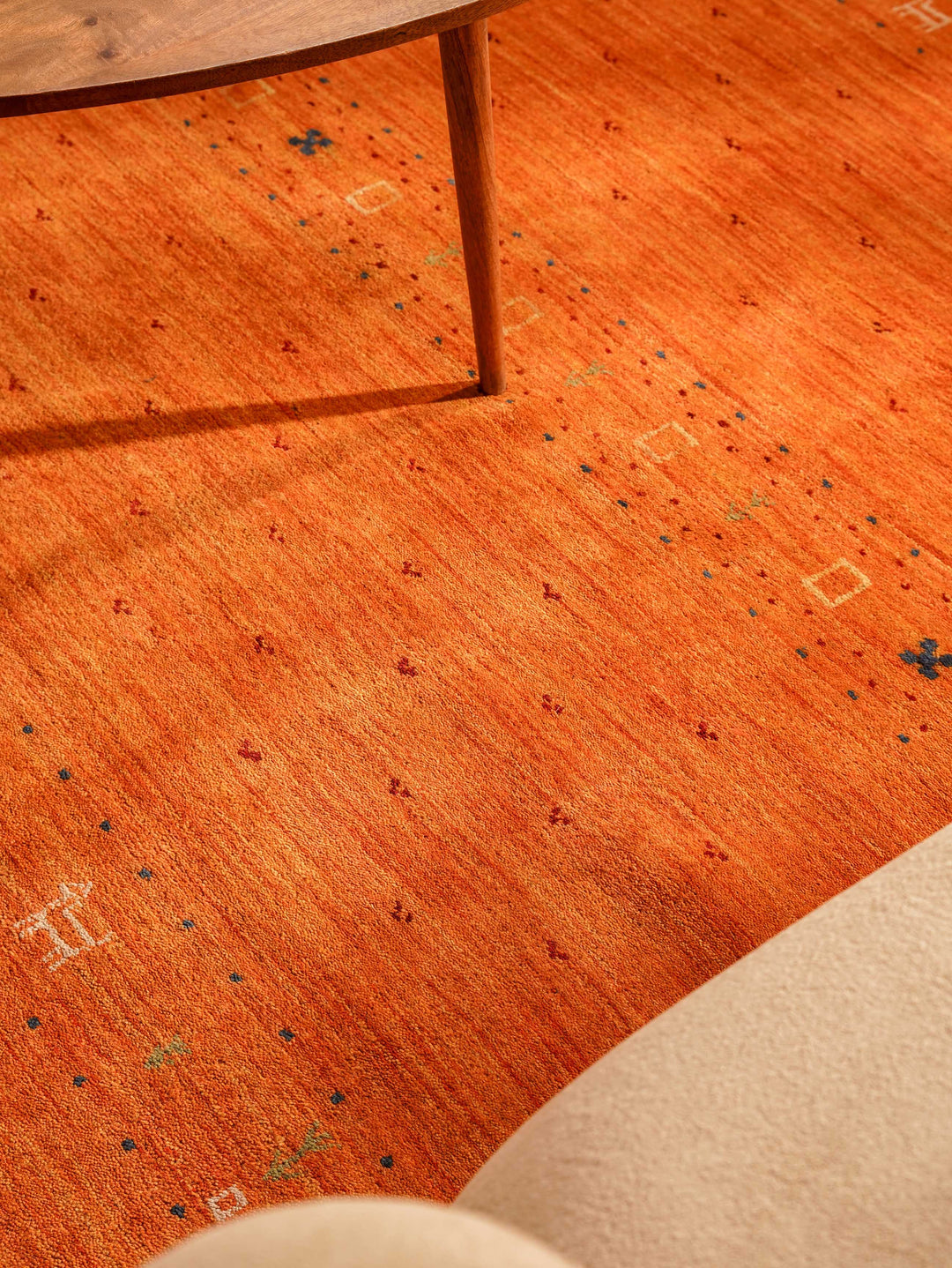 Handmade Wool Rug – Minimalist Patterned Style