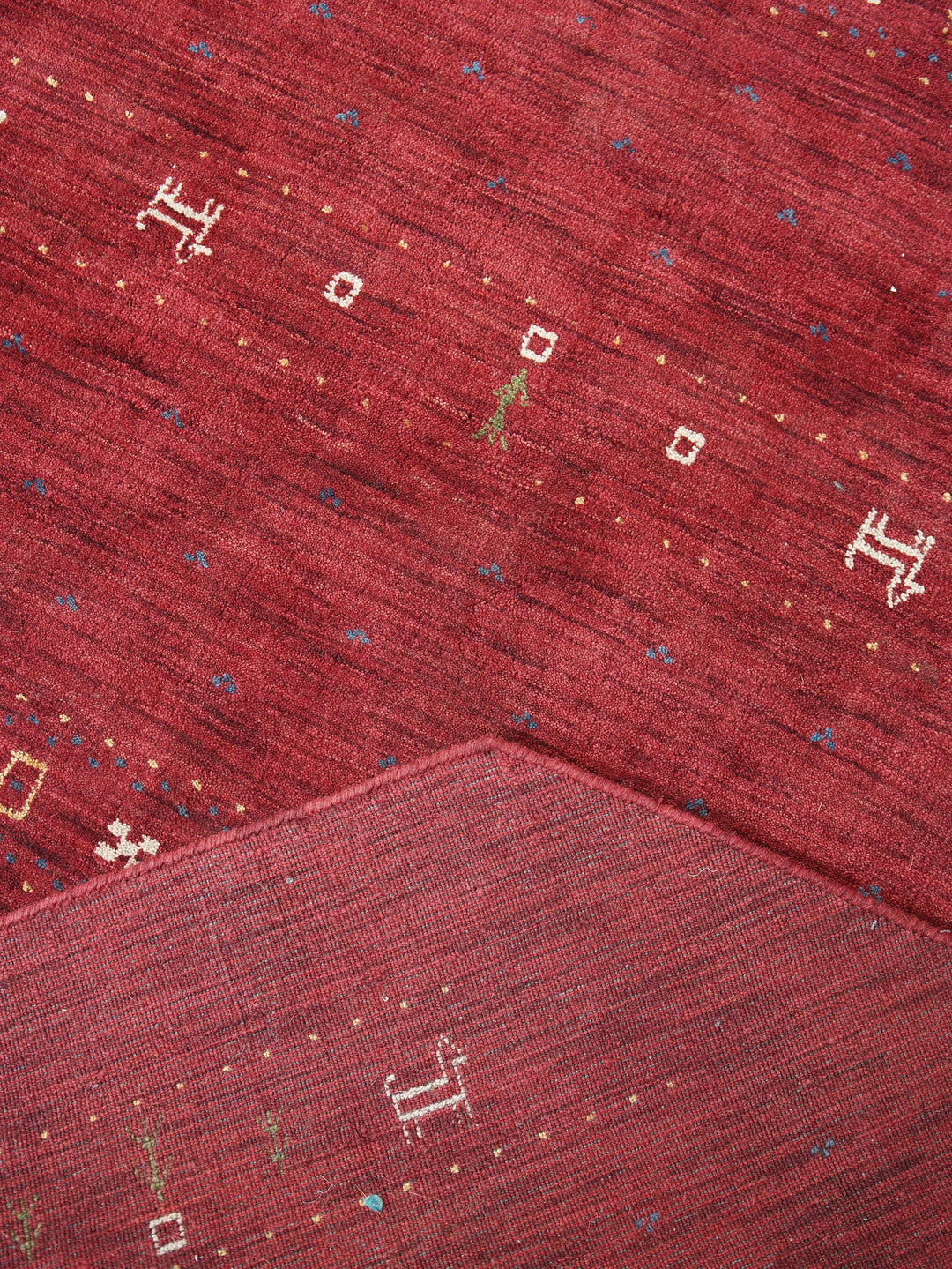 Handmade Wool Rug – Minimalist Patterned Style