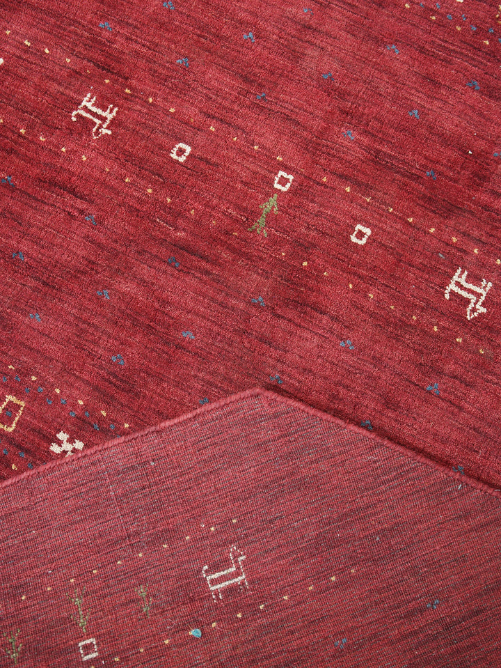 Handmade Wool Rug – Minimalist Patterned Style