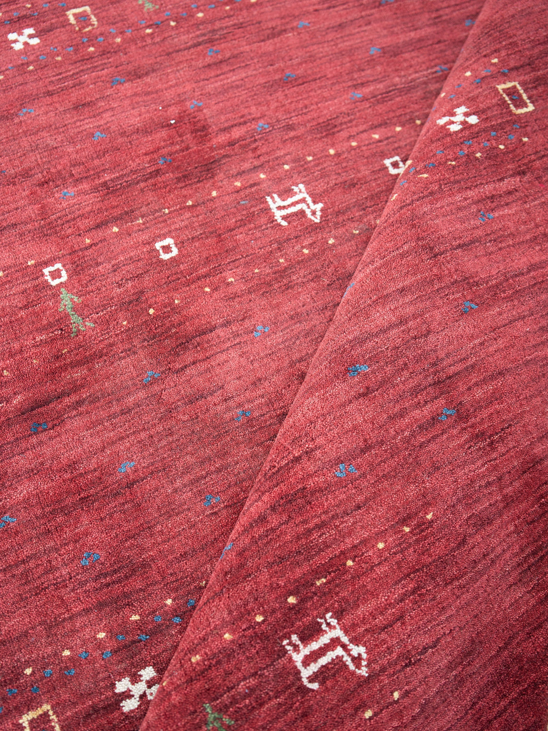 Handmade Wool Rug – Minimalist Patterned Style