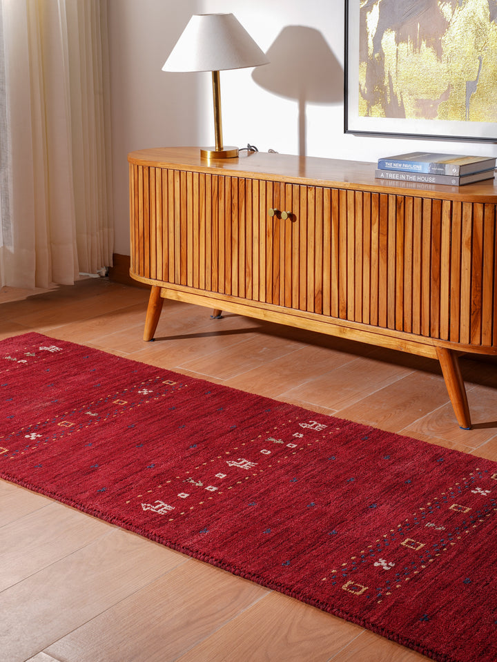 Handmade Wool Rug – Minimalist Patterned Style