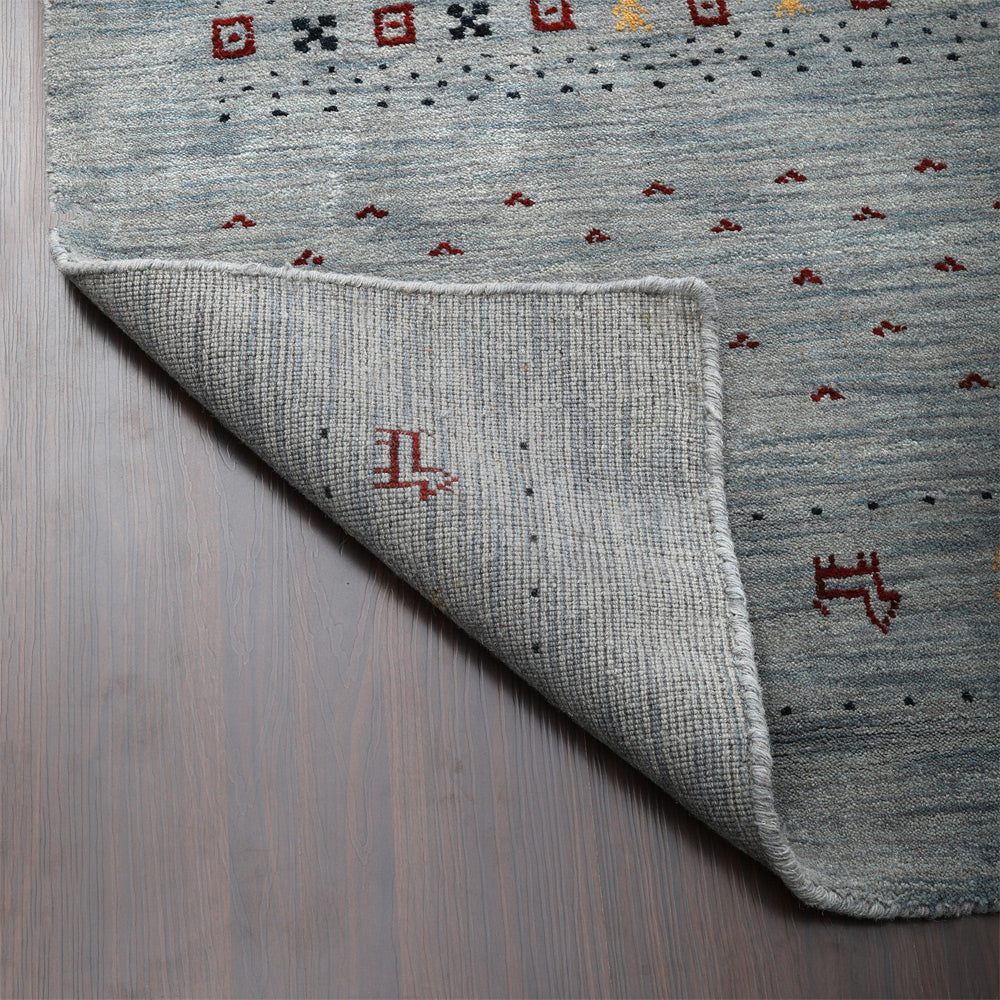 Handmade Wool Rug – Minimalist Patterned Style