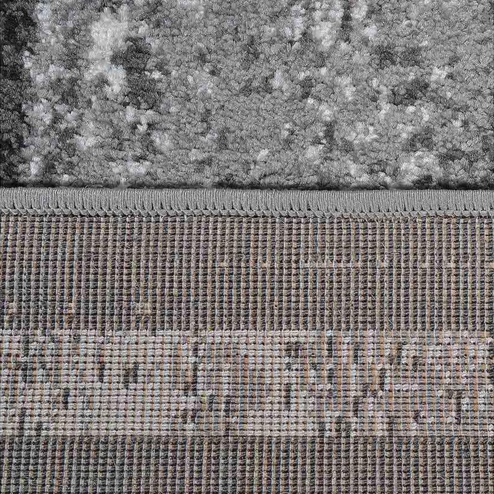 Machine Woven Heatset Polypropylene Area Rug Floral Silver M00023