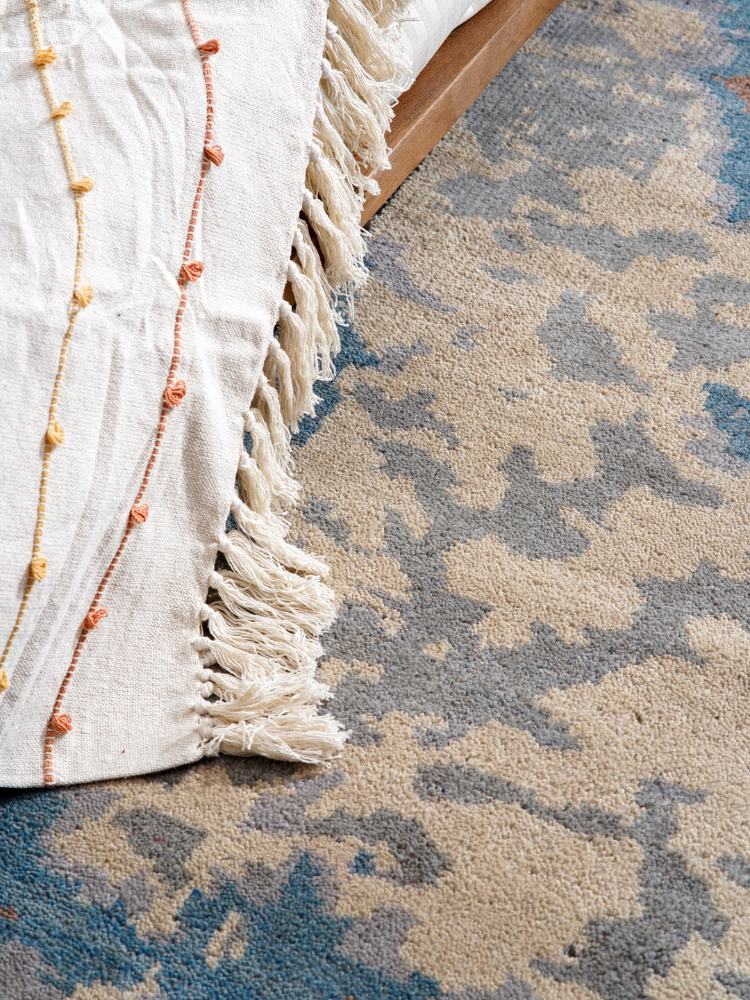 Hand Knotted Wool Area Rug Abstract Multicolor N00816