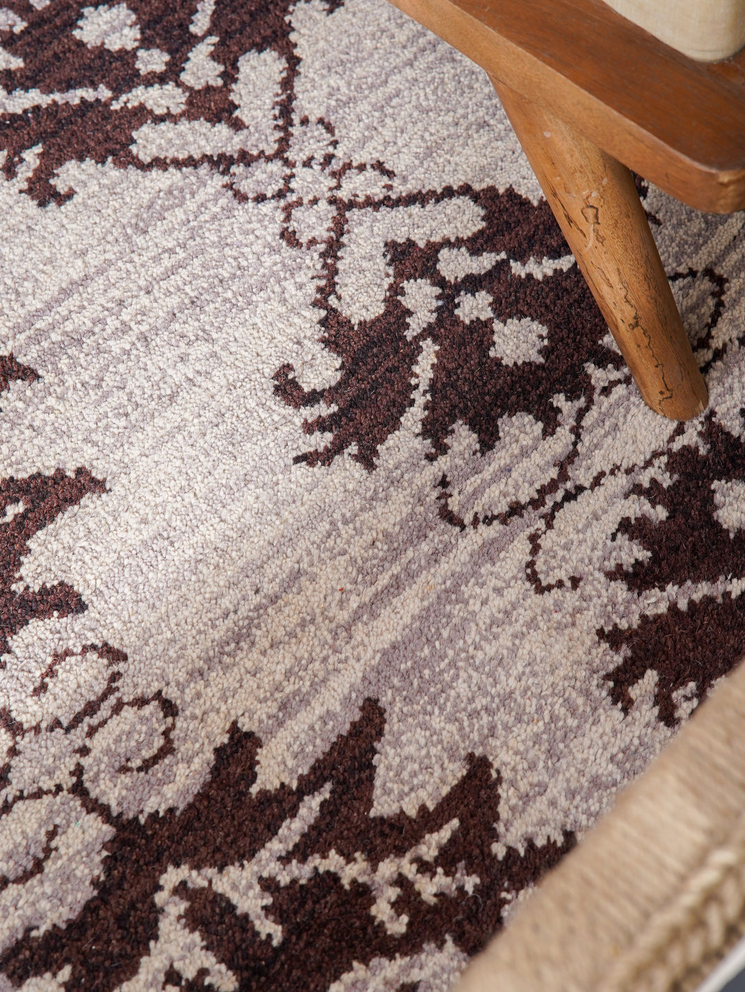 Hand Knotted Wool Area Rug Floral Brown N00921