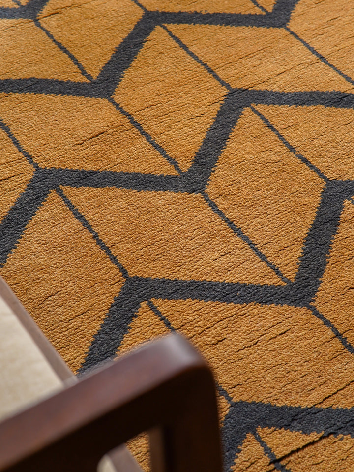 Hand Knotted Wool Area Rug Geometric Beige Brown N01052