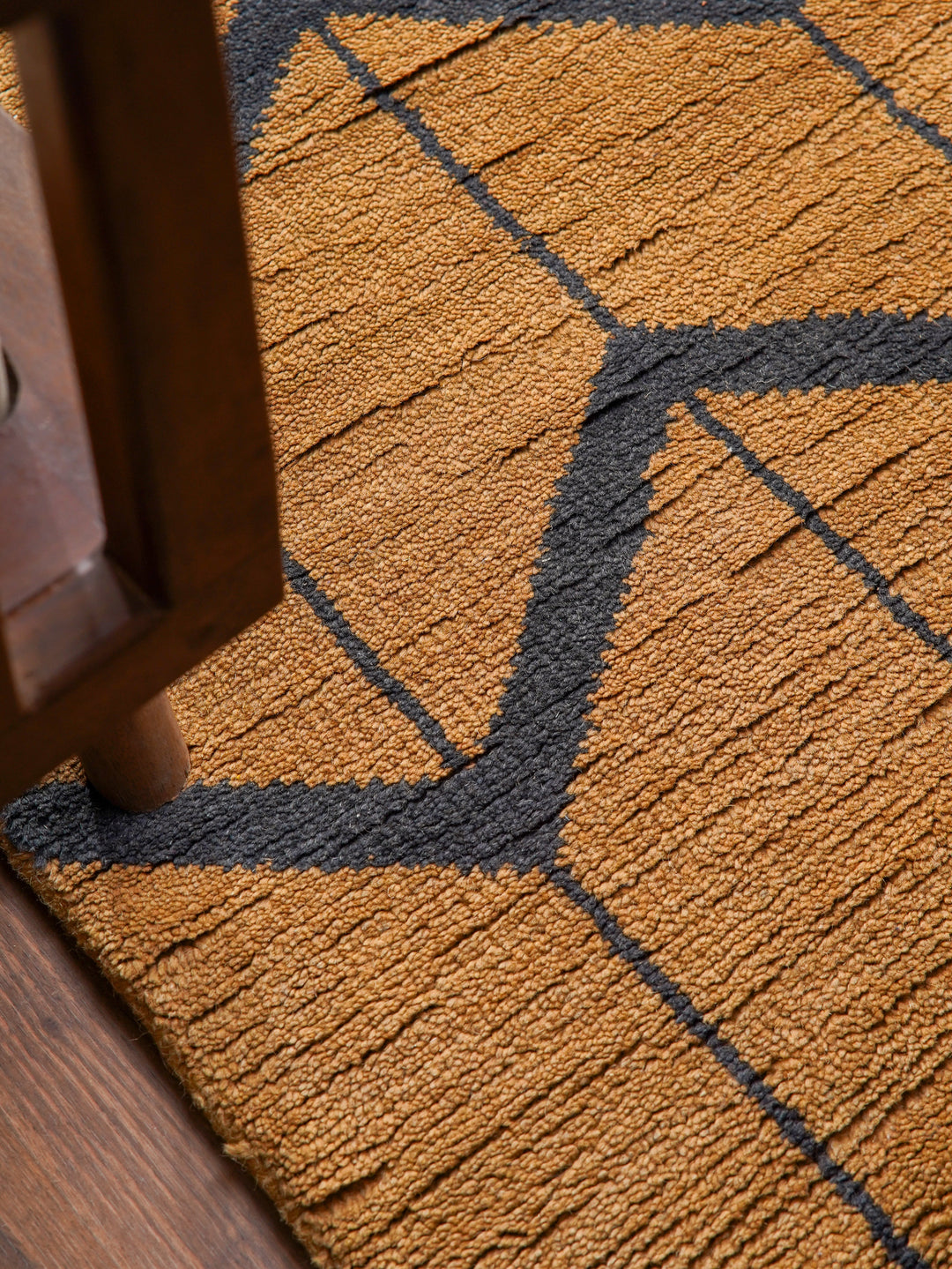 Hand Knotted Wool Area Rug Geometric Beige Brown N01052