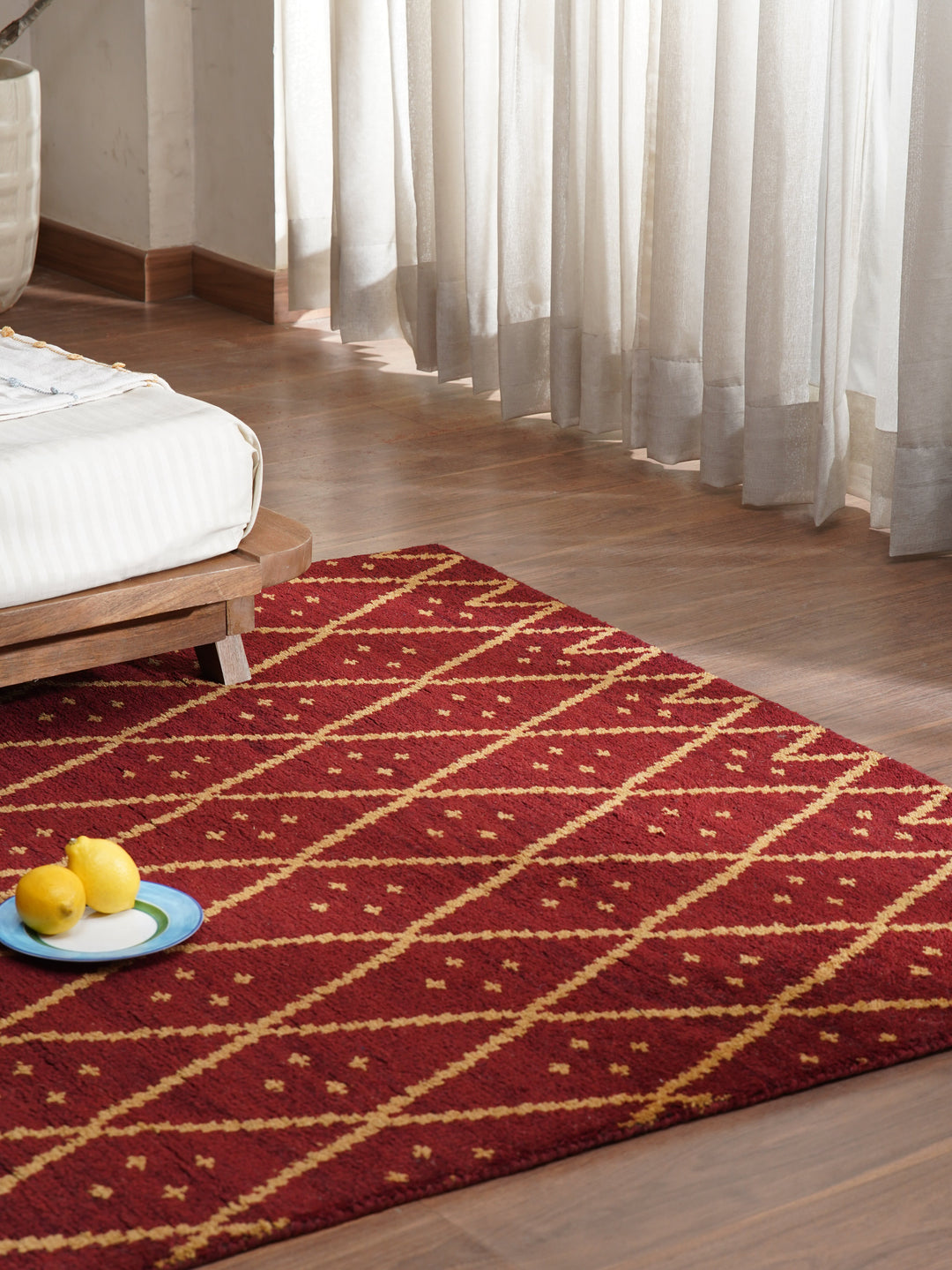 Hand Knotted Wool Area Rug Geometric Red Gold N01118